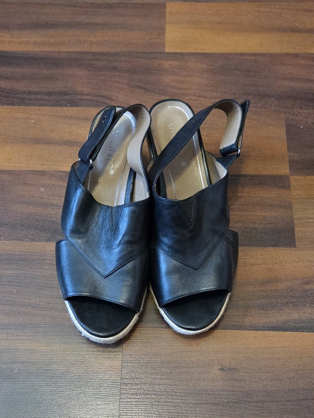 Vionic Black Leather Slingback Espadrille Sandals SIZE 10 WIDE